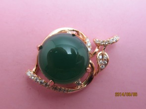 白玉首飾廠家直銷——廣州市番禺玖鉆珠寶箱包首飾廠行業資訊